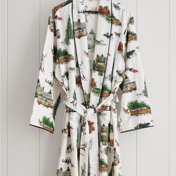 Pottery Barn National Lampoon Christmas Vacation Bathrobe Size Medium - Picture 1 of 5